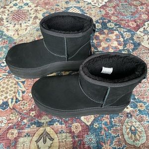 Black Platform Uggs